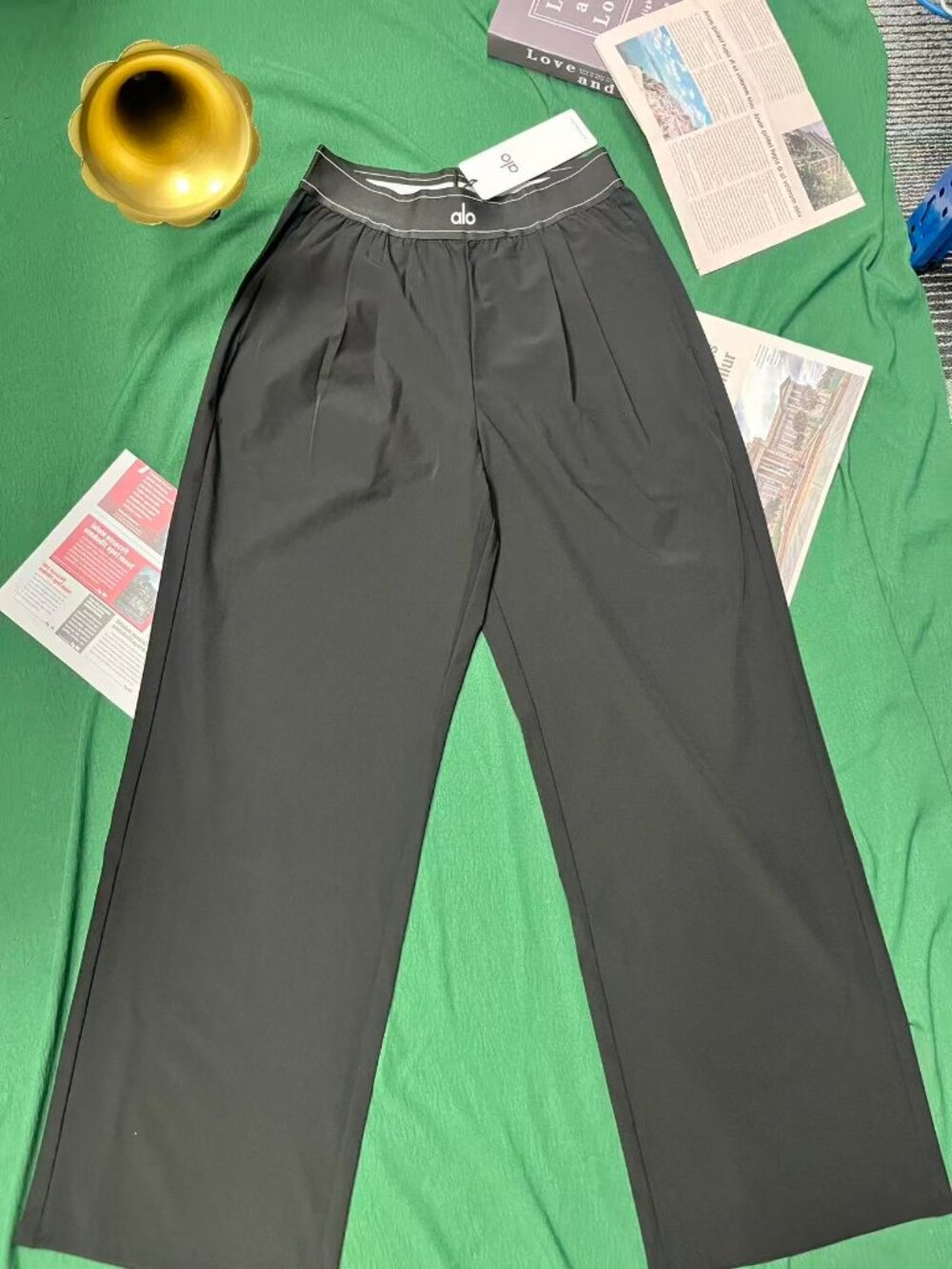 ALO Yoga Suit Up Trouser Black 🎍(Regular) Timeless Design - Picture 2 of 8